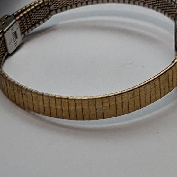 Retro Wind up Mechanical Timex Bracelet Wrist Watch Classic and is Working 17 Jw - Picture 4 of 11